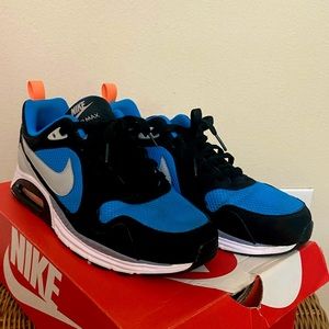 Mens size 10 Nike Air Max Trax